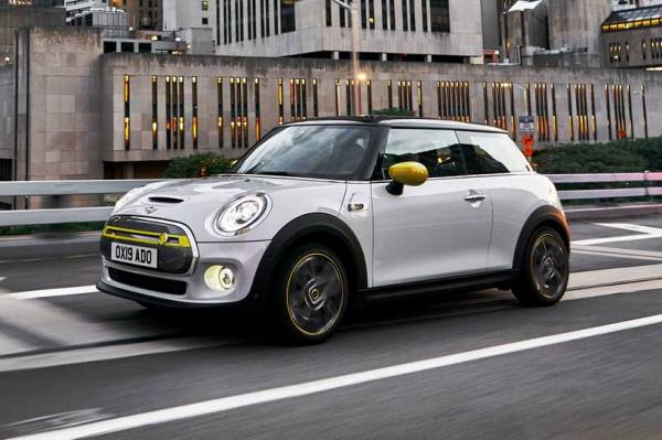 /sites/test_green-car_hu/documents/news/_extra/10/o_mini-cooper-se_20210711214044.jpg