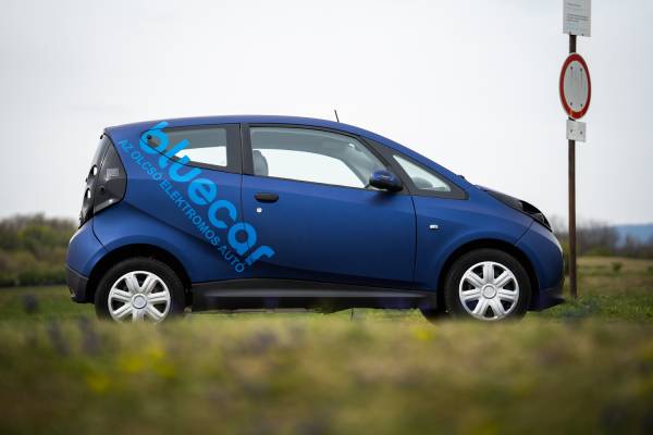 /sites/test_green-car_hu/documents/news/_extra/69/o_Bollore-Bluecar_01_20230525222031.jpg