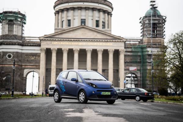 /sites/test_green-car_hu/documents/news/_extra/69/o_Bollore-Bluecar_05_20230525222641.jpg