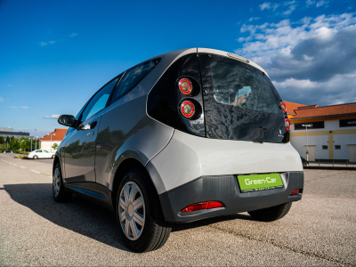 Egy év vele - Bollore Bluecar